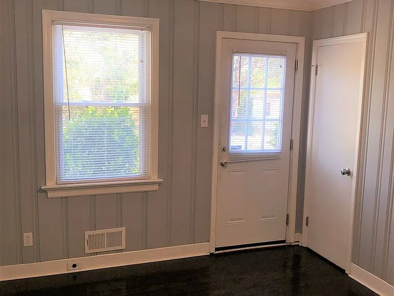 1406 Little John Rd — Photo 26