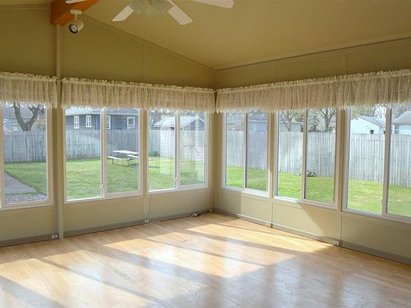 4th image of 163 Homewood Ave