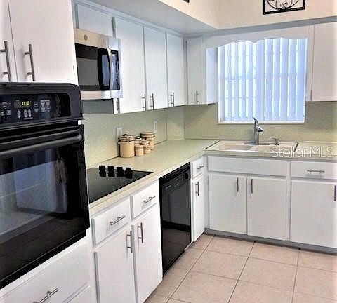 4th image of 2436 Rhodesian Dr APT 60