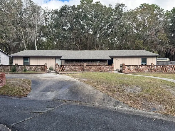 128 Cherokee Cir, Hinesville, GA 31313