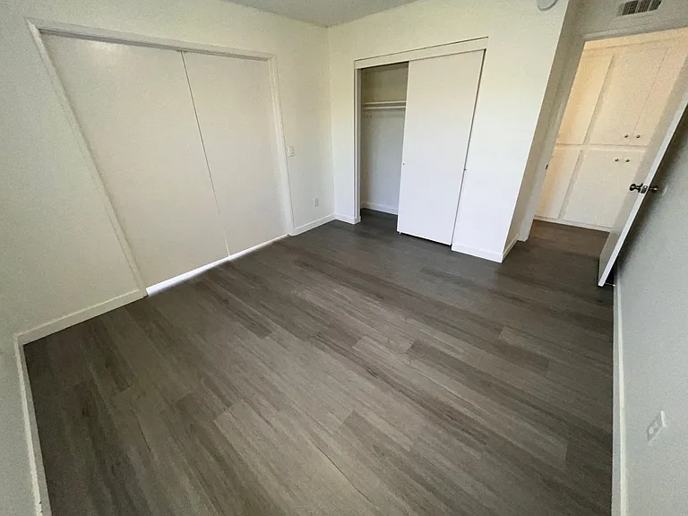 Cypress Apartments — Photo 5