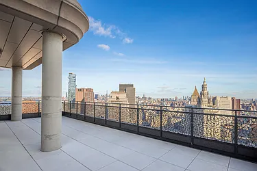 Rented by BARNES New York