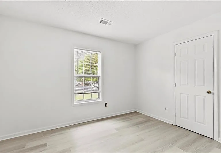 1714 Wynndowne Trl SE — Photo 8