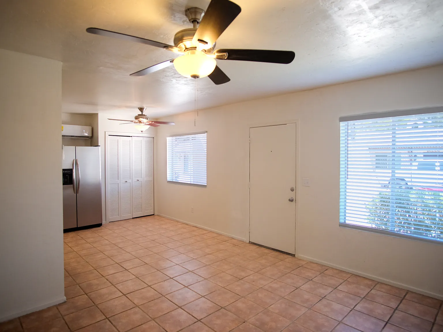 2 bed, 820 sqft, $1,295 — Photo 3