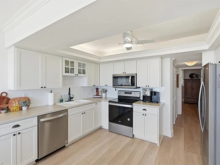 9375 Gulf Shore Dr #203 — Photo 16