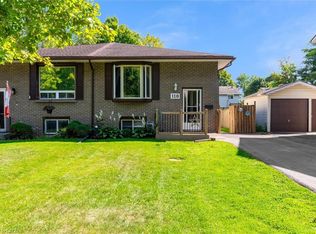 110 Graystone Cres, Welland, ON L3C 6G7