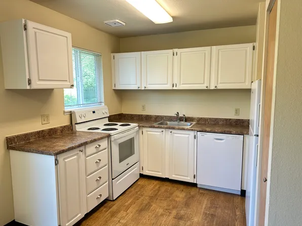 8856 SE Flavel St, Portland, OR 97266