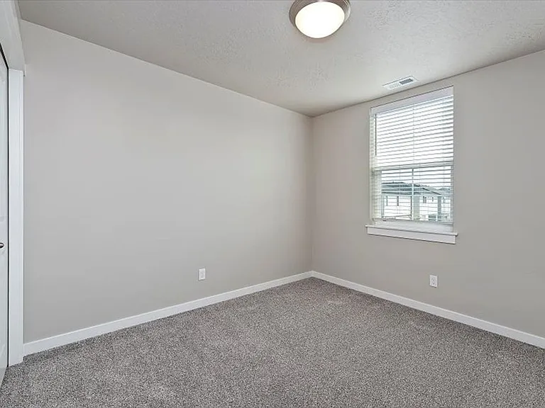 3093 N Summermoon Ave — Photo 19
