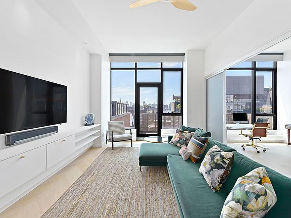 3rd image of 255 Hudson St Penthouse B