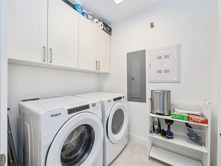 1111 Central Ave #401 — Photo 24