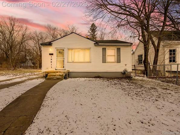 19811 Harlow St, Detroit, MI 48235