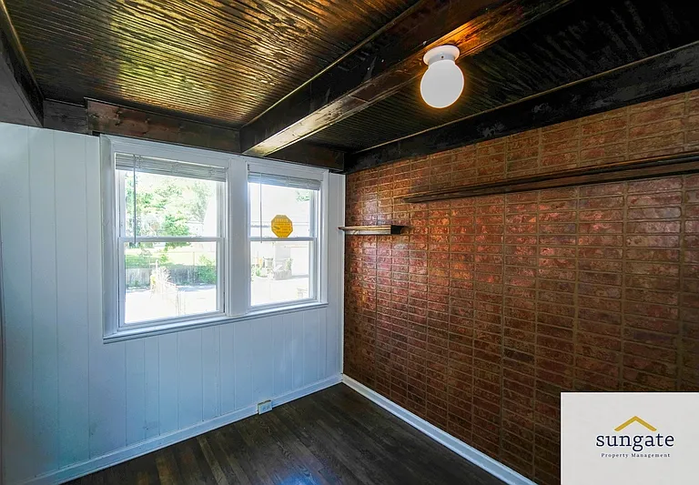 217 W Edgevale Rd — Photo 6
