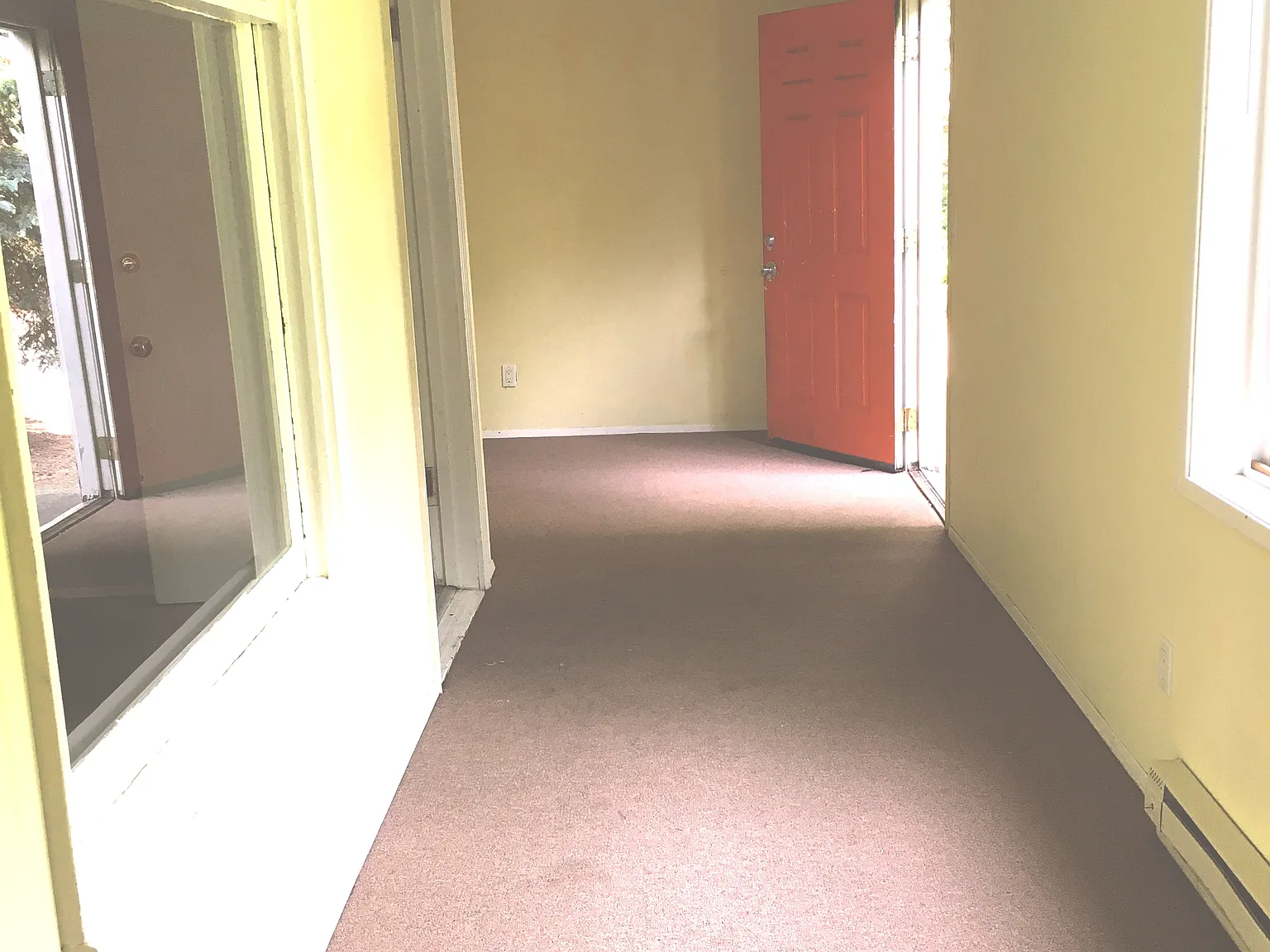 2 bed, 1000 sqft, $2,200 — Photo 3