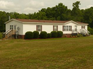 2103 Miller Rd, Hodges, SC 29653