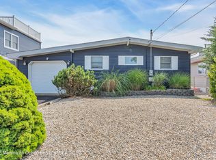 5 Navarra Dr, Brick, NJ 08723