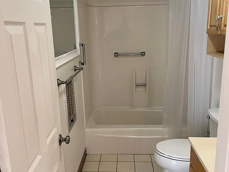 4610 Post Rd #14 — Photo 15