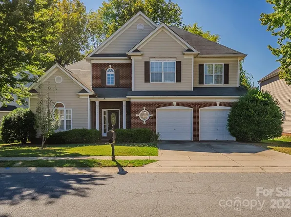 15131 Callow Forest Dr, Charlotte, NC 28273