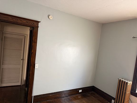 5th image of 365 Alexander St