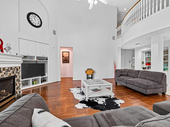 4215 Canfield Oaks Ln, Katy, TX 77450