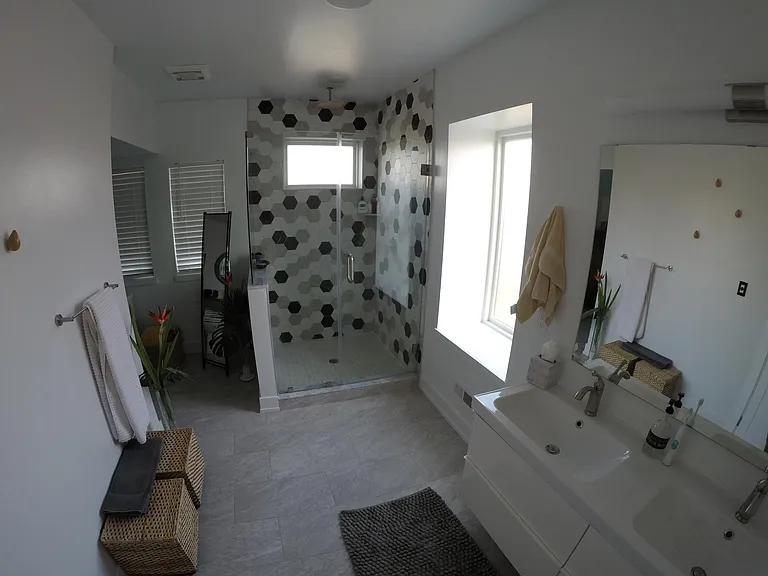 3rd floor master bathroom