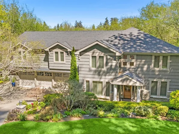 13364 Bridgestone Court NE, Bainbridge Island, WA 98110