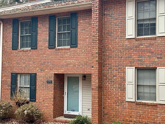 2nd image of 106 College Heights Blvd