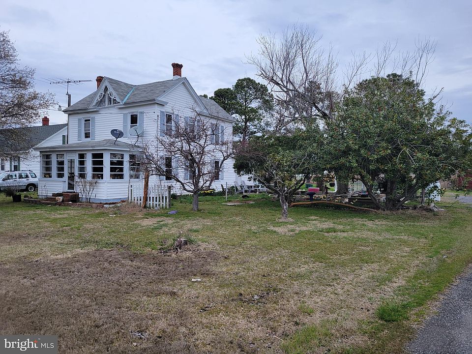 1st image of 2527 Old House Point Rd