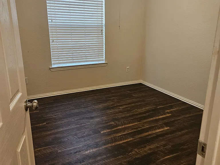 4522 Highlands Dr — Photo 8