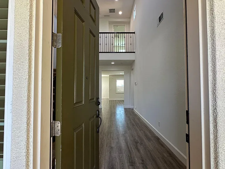 1407 Skibbereen Way — Photo 5