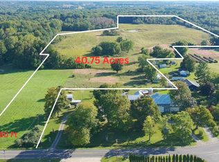 5710 Riverside Rd, Coloma, MI 49038