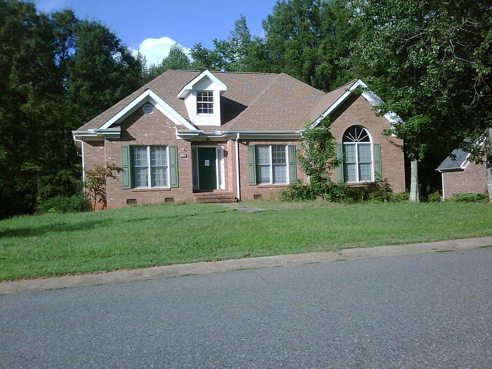 1st image of 805 Toncin Ave
