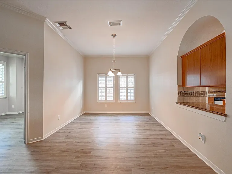 6923 Grants Hollow Ln — Photo 5