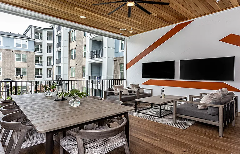 Aviation Crossing Apartments — Photo 41