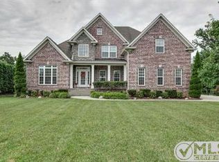 1407 Savannah Park Dr, Spring Hill, TN 37174