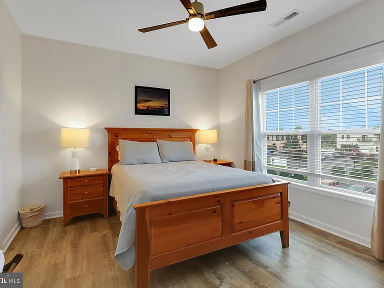 17054 N Brandt St #1306 — Photo 24