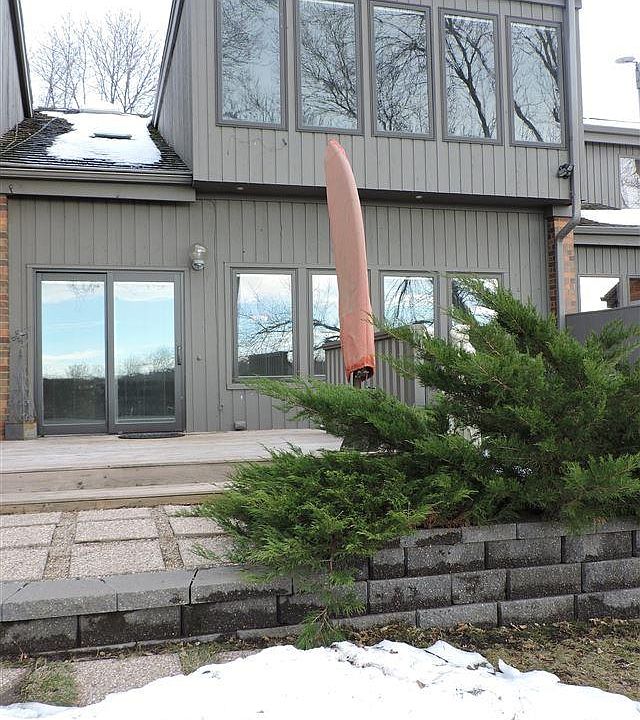 2nd image of 2903 S Ridgeview Way #9