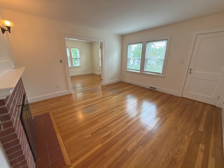 573 Spruce St — Photo 13