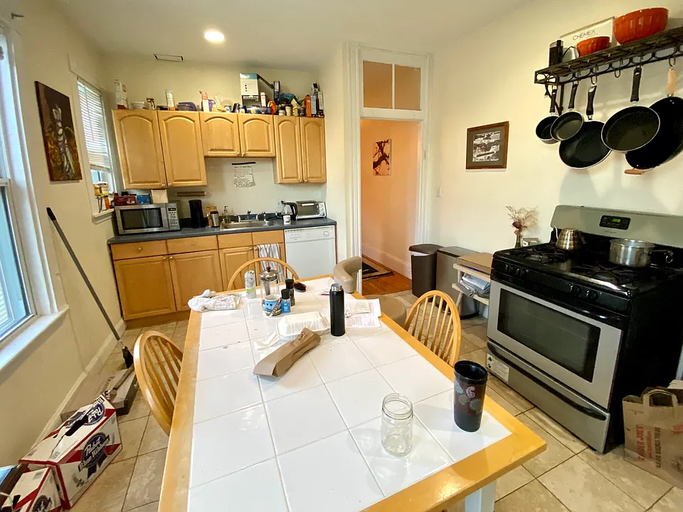 3 Oswald St #2