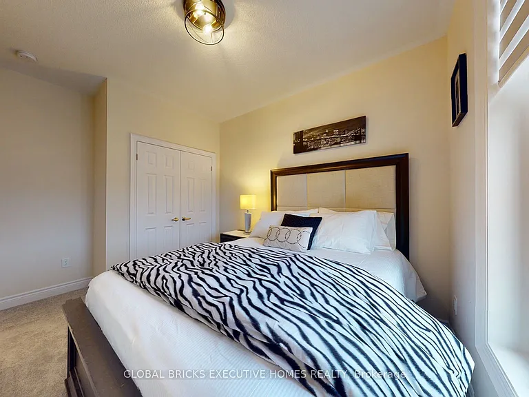 1124 Baltic Ln — Photo 17