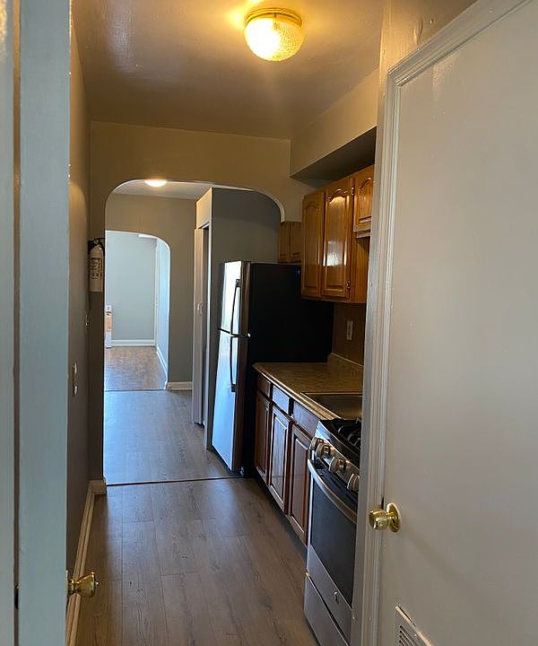 2nd image of 1324 Adams St NE #4