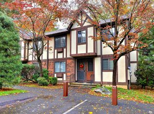 420 Swanson Cres #420, Milford, CT 06461