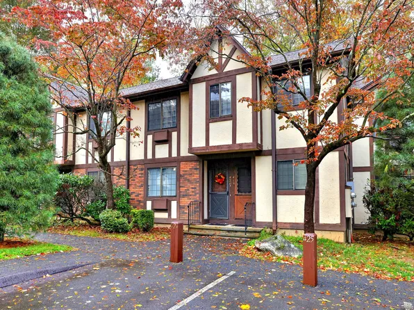 420 Swanson Crescent #420, Milford, CT 06461