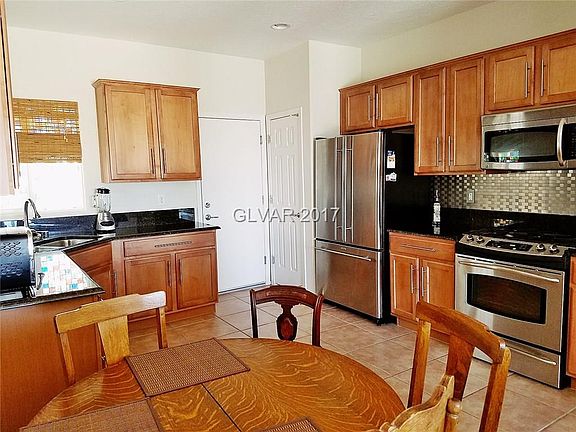 4th image of 7424 Petrel St