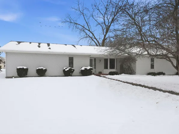 2105 Oakwood Dr, Warsaw, IN 46580
