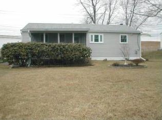 1347 Cherry Tree Rd, Aston, PA 19014