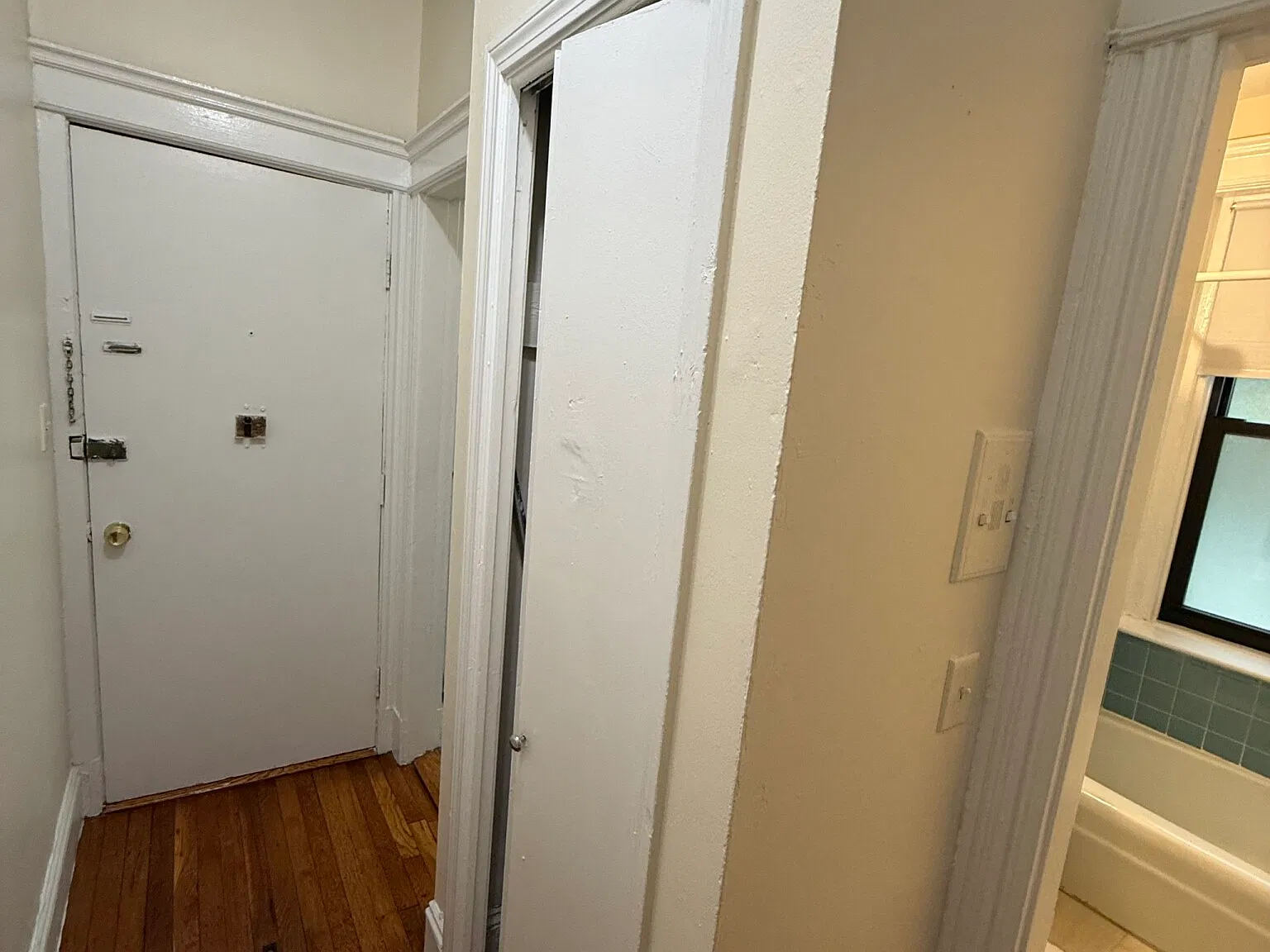 Studio, $1,995 — Photo 3