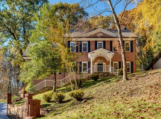 135 Amanda Dr, Oak Ridge, TN 37830