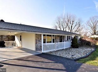 1456 Valley View Rd, Pottstown, PA 19465