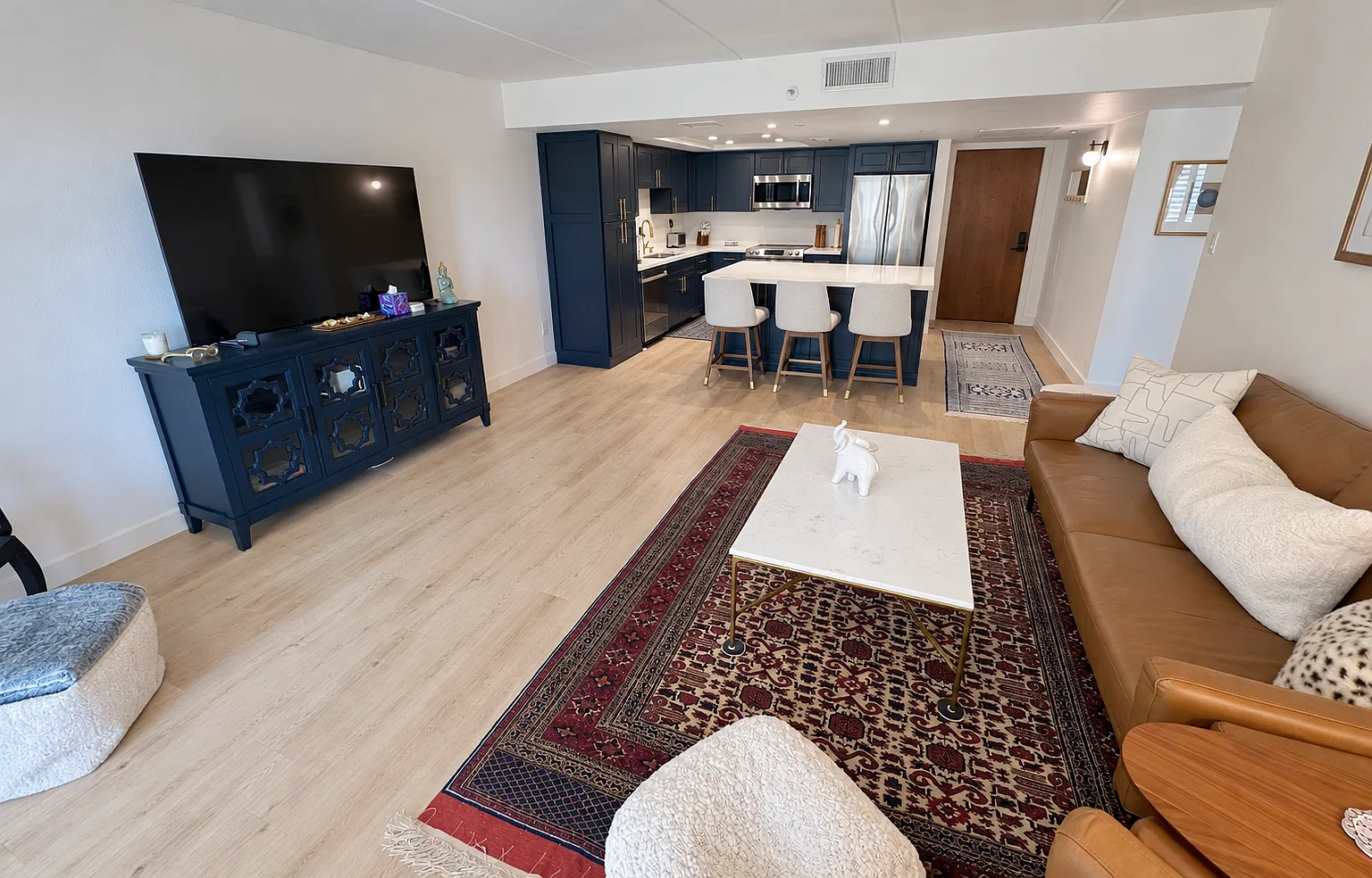 2 bed, 930 sqft, $1,950 — Photo 4