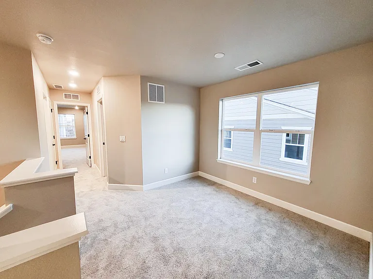 7128 Othello St — Photo 10